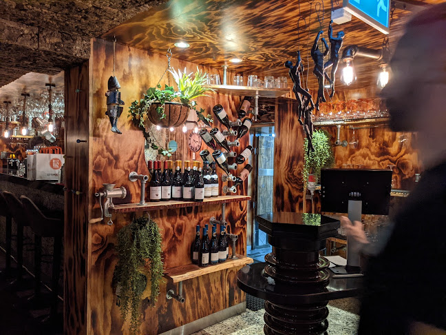 Telefonnummer for Riz Raz