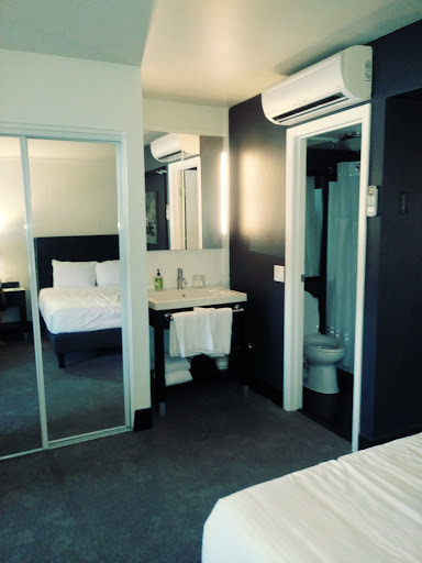 Hotel «The Clarendon Hotel and Spa», reviews and photos, 401 W Clarendon Ave, Phoenix, AZ 85013, USA