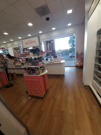 Hair Salon «Ulta Beauty», reviews and photos, 1734 E Washington Ave, Union Gap, WA 98903, USA