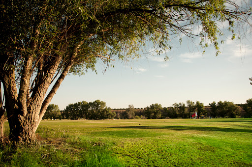 Golf Course «Bluff Pointe Golf Course and Learning Center», reviews and photos, 8225 N Milburn Ave, Fresno, CA 93722, USA