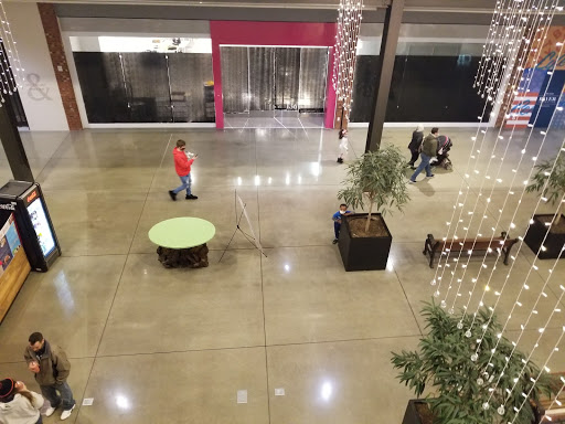 Shopping Mall «Liberty Center», reviews and photos, 7100 Foundry Row, Liberty Township, OH 45069, USA