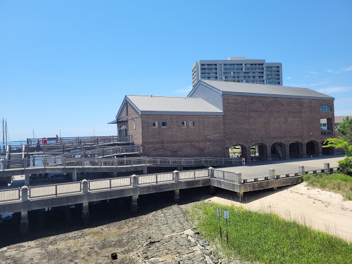 Parking Garage «SC Aquarium Garage», reviews and photos, 24 Calhoun St, Charleston, SC 29401, USA