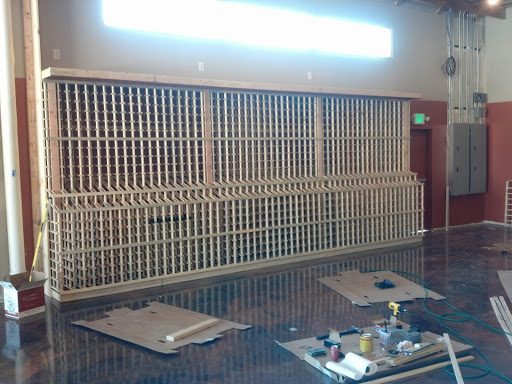 Liquor Store «Big Bear Wine & Liquor, Inc.», reviews and photos, 2037 S Pueblo Blvd, Pueblo, CO 81005, USA