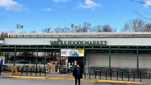 Grocery Store «Whole Foods Market», reviews and photos, 821 W Lancaster Ave, Wayne, PA 19087, USA