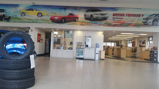 Toyota Dealer «New Country Toyota of Saratoga Springs», reviews and photos, 3002 NY-50, Saratoga Springs, NY 12866, USA