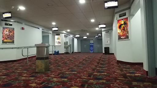 Movie Theater «Edison Park 8 Cinemas», reviews and photos, 2235 Winkler Ave, Fort Myers, FL 33901, USA