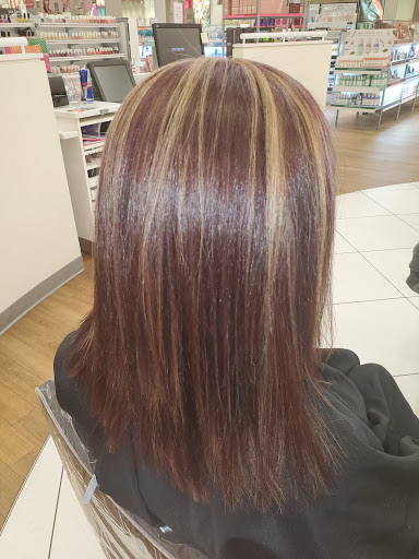 Hair Salon «Ulta Beauty», reviews and photos, 1635 River Valley Cir S #101, Lancaster, OH 43130, USA