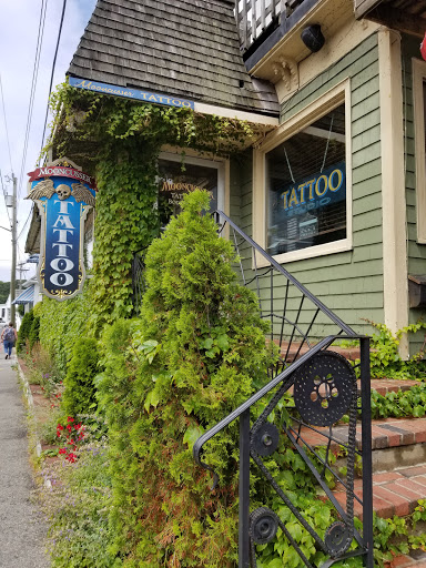 Mooncusser Tattoo Studio, 3 Standish St, Provincetown, MA 02657, USA, 