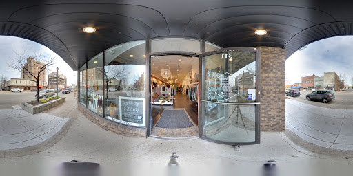 Clothing Store «UOI Boutique», reviews and photos, 311 1st Ave, Sterling, IL 61081, USA
