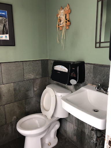 Car Wash «Redwood City Car Wash», reviews and photos, 215 El Camino Real, Redwood City, CA 94062, USA