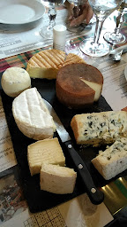 Photo n°6 de Bar Restaurant La Boule D'or à Savigny-en-Sancerre ()