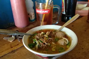 Bakso Solo Pandhowo image