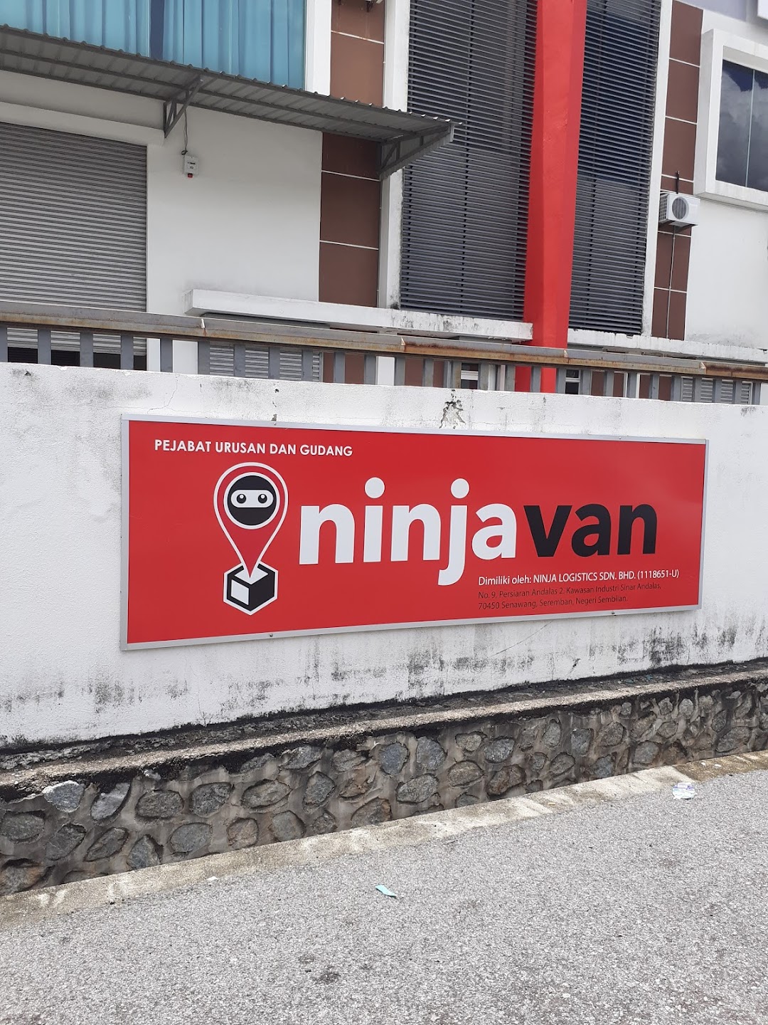 Van senawang ninja Ninja Van
