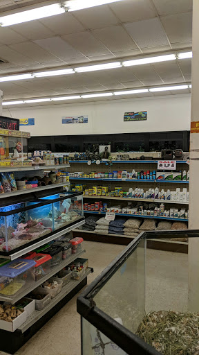 Pet Store «Pet Stop», reviews and photos, 6218 Nieman Rd, Shawnee, KS 66203, USA