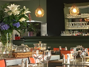 Photo n°65 de Mademoiselle Fifi Restaurant Marseille à Marseille ()