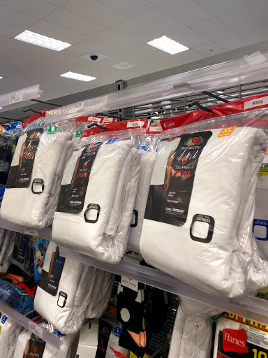 Department Store «Target», reviews and photos, 160 N Research Pl, Central Islip, NY 11722, USA