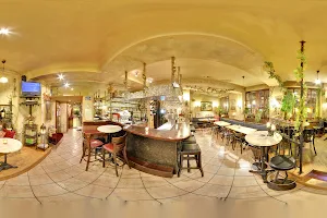 Bistro Einstein image