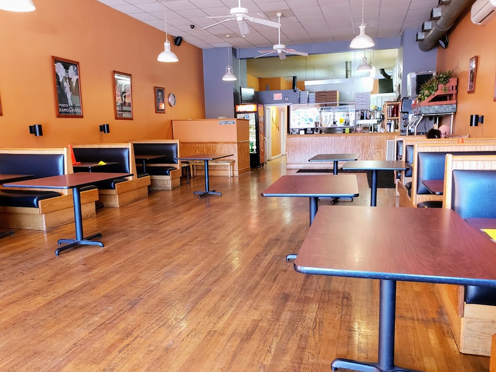 Grace's Place Pizzeria 24015