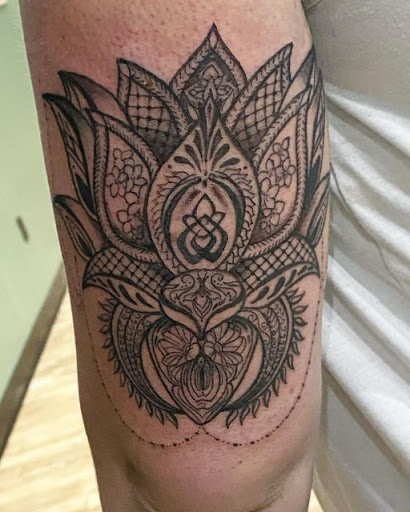 Tattoo Shop «Envy Skin Gallery», reviews and photos, 1528 Bethel Rd, Columbus, OH 43220, USA