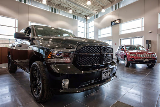 Jeep Dealer «Fields Chrysler Jeep Dodge RAM Glenview», reviews and photos, 2800 Patriot Blvd, Glenview, IL 60026, USA