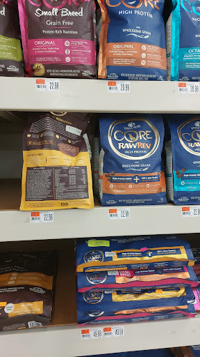 Pet Supply Store «Pet Supplies Plus», reviews and photos, 5708 State St, Saginaw, MI 48603, USA