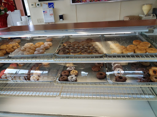 Dessert Shop «Family Donuts & Deli», reviews and photos, 9045 Fair Oaks Blvd, Carmichael, CA 95608, USA