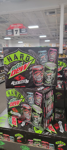 Liquor Store «Chicago Lake Liquors», reviews and photos, 825 E Lake St, Minneapolis, MN 55407, USA