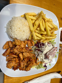 Plats et boissons du Restaurant turc Tezel Cora à Metz - n°10