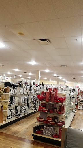 Department Store «T.J. Maxx & HomeGoods», reviews and photos, 196 Alps Rd #8, Athens, GA 30606, USA