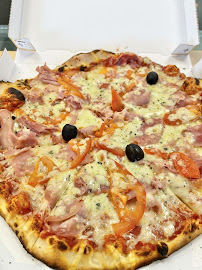 Plats et boissons du Pizzas à emporter Pizza Scaramouche Cholet pk3 Le Centre - La fabrique à pizza - n°18