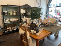 Caroline Shop and Interiors - Photo 3 - Car repair in Geneva, IL, Aurora