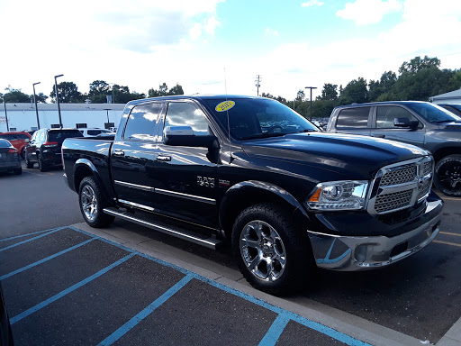 Car Dealer «Brighton Chrysler Dodge Jeep Ram», reviews and photos, 9827 E Grand River Ave, Brighton, MI 48116, USA