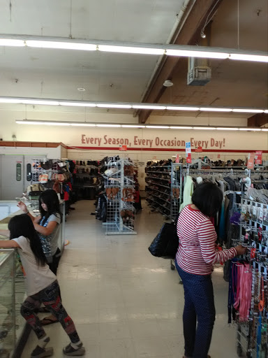 Thrift Store «Savers», reviews and photos, 60 Dempsey Rd, Milpitas, CA 95035, USA