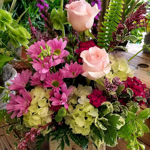 Florist «A Touch Of Elegance Florist», reviews and photos, 12123 Shelbyville Rd, Louisville, KY 40243, USA