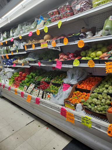 Grocery Store «Garcia Market», reviews and photos, 824 Pittston Ave, Scranton, PA 18505, USA