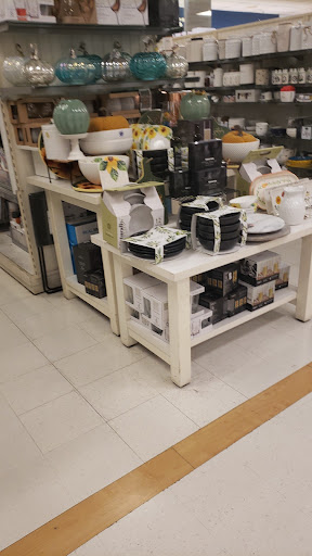 Department Store «Marshalls», reviews and photos, 11239 Ventura Blvd, Studio City, CA 91604, USA