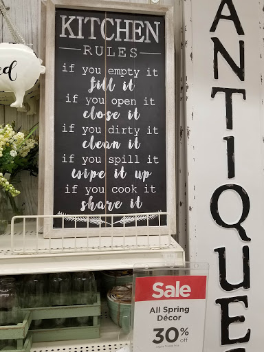 Craft Store «Michaels», reviews and photos, 1840 E Independence St, Springfield, MO 65804, USA