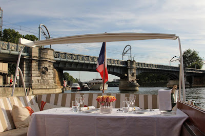 Paris Yacht 1 à Issy-les-Moulineaux