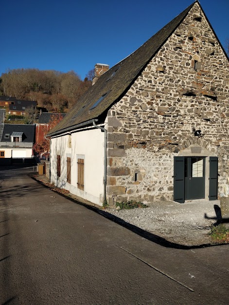 Le genêt à Murat-le-Quaire (Puy-de-Dôme 63)