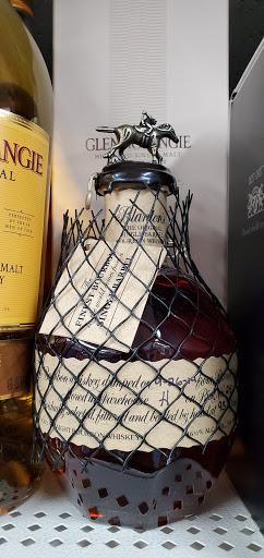 Liquor Store «Rolling Road Liquor Store», reviews and photos, 1101 N Rolling Rd # 1, Catonsville, MD 21228, USA