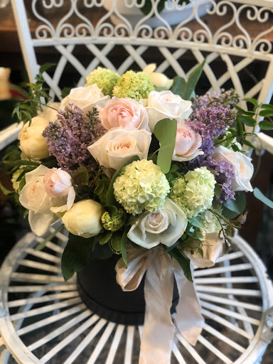 Florist «Fleur De Lis Florists», reviews and photos, 6588 Quinton Ln, Tujunga, CA 91042, USA