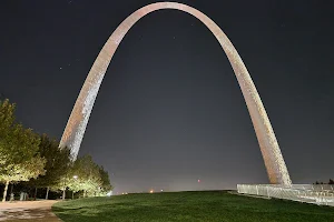 The Gateway Arch image