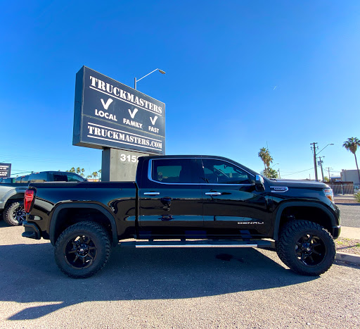 Truck Dealer «Truckmasters Truck & Car Sales», reviews and photos, 3152 E Bell Rd, Phoenix, AZ 85032, USA