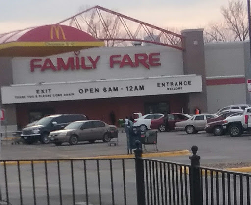 Family Fare Supermarket, 7402 N 30th St, Omaha, NE 68112, USA, 