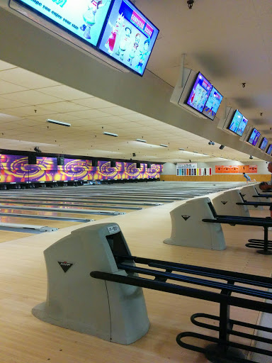 Bowling Alley «4 Seasons Bowling Center», reviews and photos, 1100 W Galena Ave, Freeport, IL 61032, USA