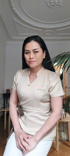 Experience Thai Massage - Zürich