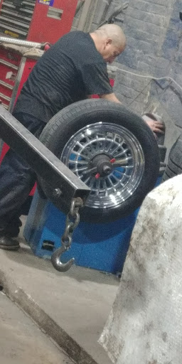 Auto Body Shop «Unique Star Auto & Body Repair», reviews and photos, 940 Newark Ave, Elizabeth, NJ 07208, USA