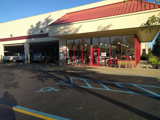 Discount Tire Store, 1887 Haggerty Rd, Commerce Charter Twp, MI 48390, USA, 