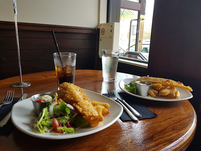 Reviews of The Helm Bar & Kitchen in Hamilton - Pub