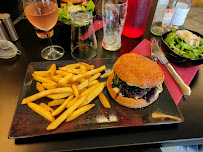 Hamburger du Restaurant français Authentique à Chalmazel-Jeansagnière - n°19